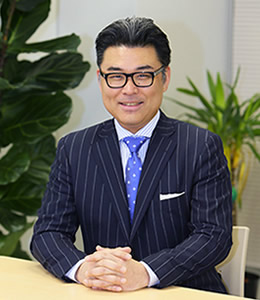 情野 剛